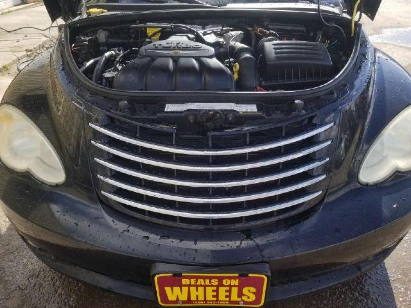 2006 Chrysler PT Cruiser Limited (3A8FY68846T) with an 2.4L I-4 DOHC engine, located at 1821 N Montana Ave., Helena, MT, 59601, 0.000000, 0.000000 - Photo#13