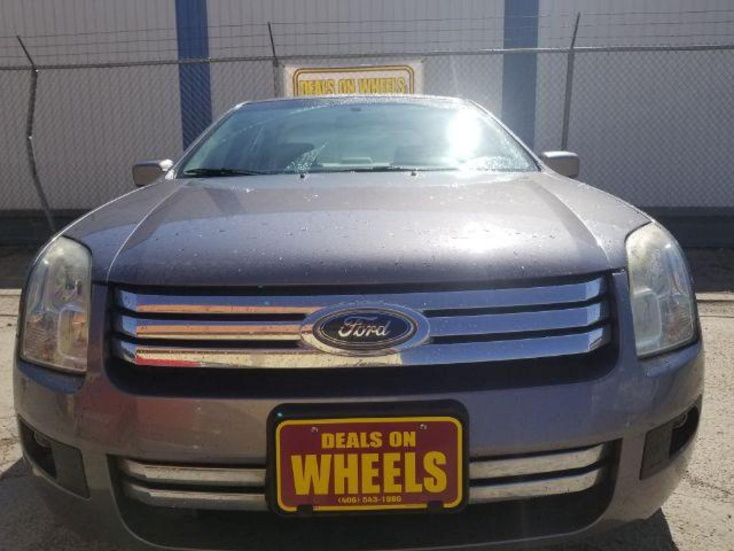 2006 Ford Fusion SE (3FAHP071X6R) with an Duratec 30 3L V-6 DOHC engine, located at 4047 Montana Ave., Billings, MT, 59101, 45.770847, -108.529800 - Photo#1