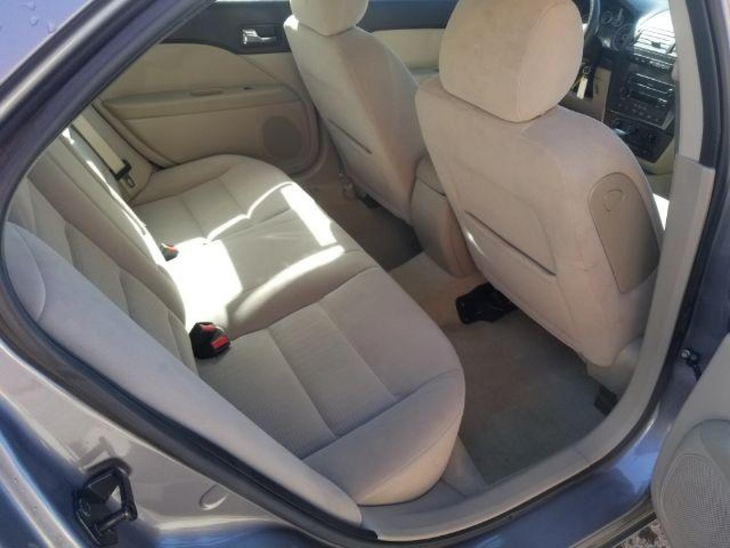 2006 Ford Fusion SE (3FAHP071X6R) with an Duratec 30 3L V-6 DOHC engine, located at 4047 Montana Ave., Billings, MT, 59101, 45.770847, -108.529800 - Photo#9