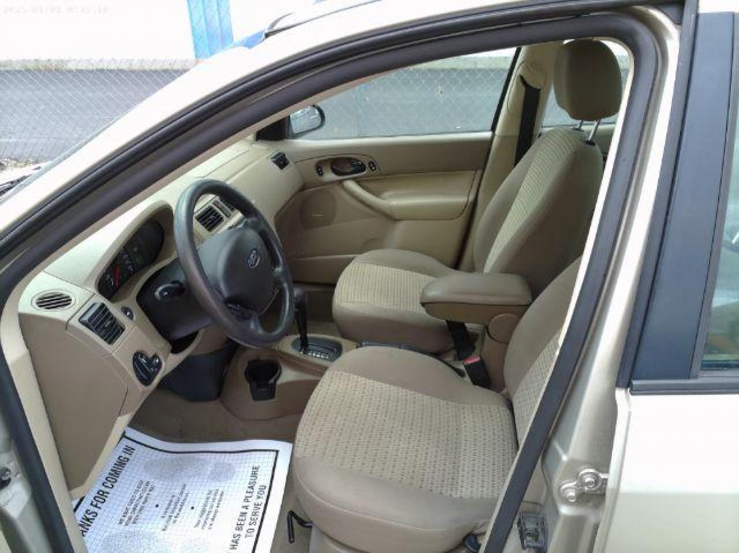 2007 Ford Focus S | SE | SES (1FAFP34N97W) with an Duratec 2L I-4 DOHC engine, located at 601 E. Idaho St., Kalispell, MT, 59901, (406) 300-4664, 0.000000, 0.000000 - Photo#5