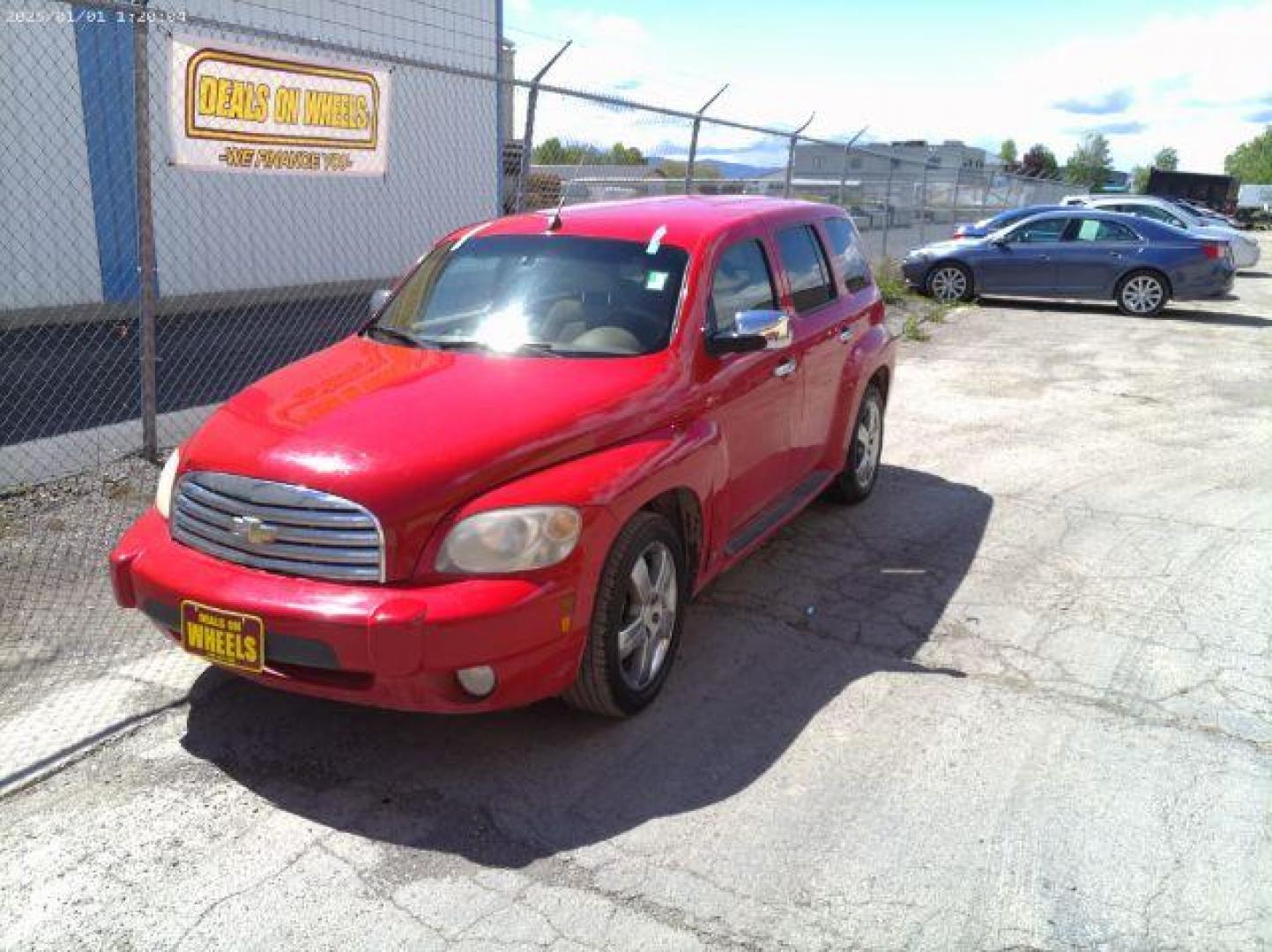 2009 Chevrolet HHR LT2 (3GNCA53VX9S) with an 2.4L L4 DOHC 16V engine, 4-Speed Automatic transmission, located at 601 E. Idaho St., Kalispell, MT, 59901, (406) 300-4664, 0.000000, 0.000000 - Photo#0