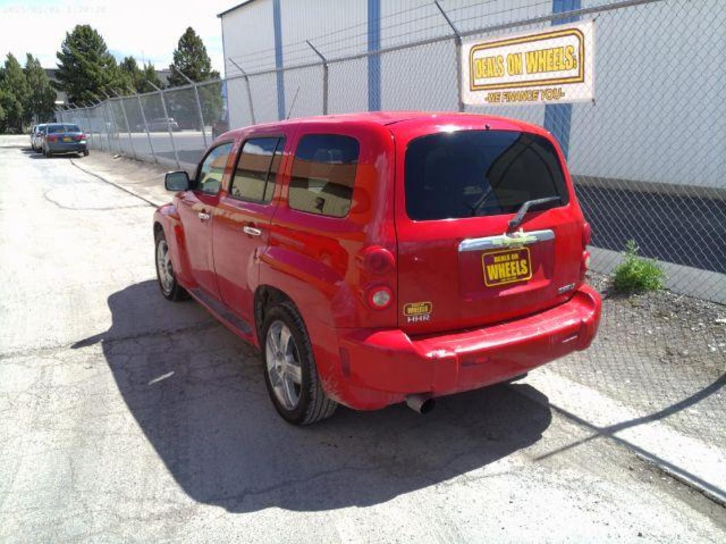 2009 Chevrolet HHR LT2 (3GNCA53VX9S) with an 2.4L L4 DOHC 16V engine, 4-Speed Automatic transmission, located at 601 E. Idaho St., Kalispell, MT, 59901, (406) 300-4664, 0.000000, 0.000000 - Photo#2