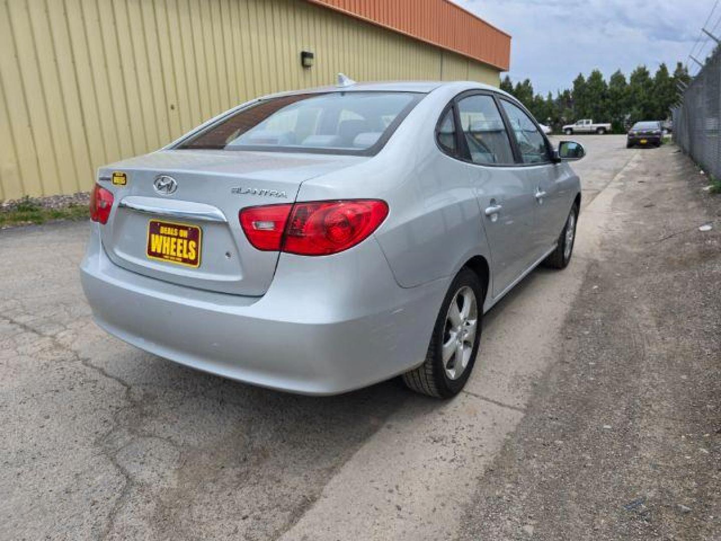 2010 Hyundai Elantra SE (KMHDU4ADXAU) with an 2L I-4 DOHC engine, located at 1800 West Broadway, Missoula, 59808, (406) 543-1986, 46.881348, -114.023628 - Photo#3