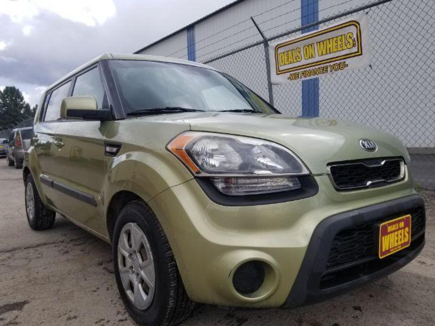 2013 Kia Soul Base (KNDJT2A57D7) with an 1.6L L4 DOHC 16V engine, Automatic transmission, located at 4047 Montana Ave., Billings, MT, 59101, 45.770847, -108.529800 - Photo#2