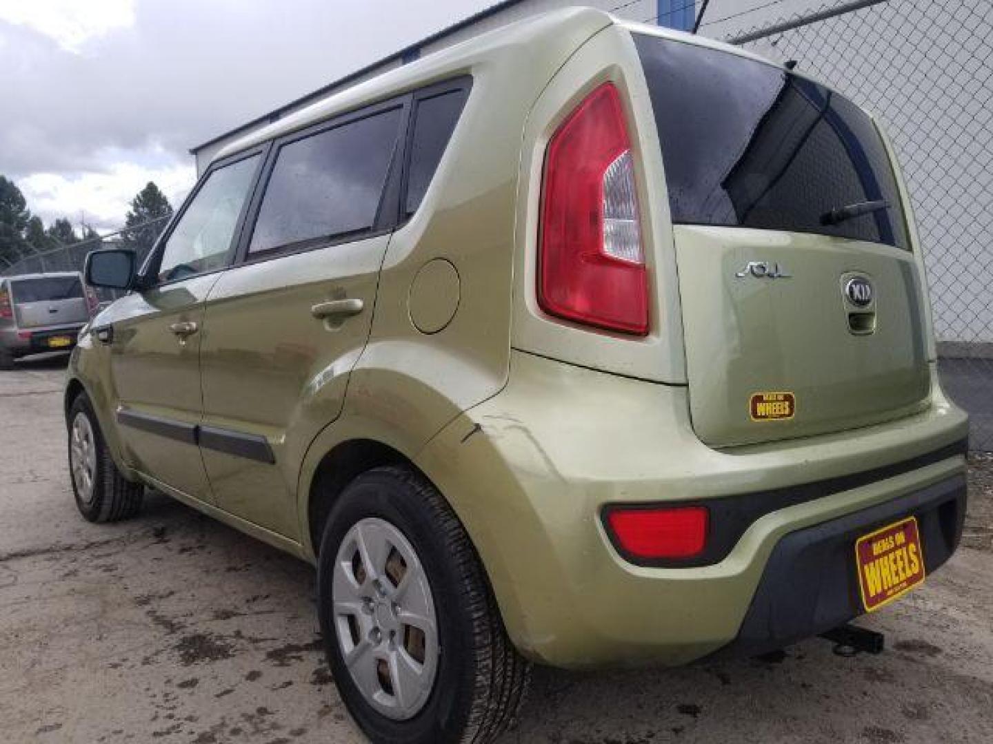 2013 Kia Soul Base (KNDJT2A57D7) with an 1.6L L4 DOHC 16V engine, Automatic transmission, located at 4047 Montana Ave., Billings, MT, 59101, 45.770847, -108.529800 - Photo#5